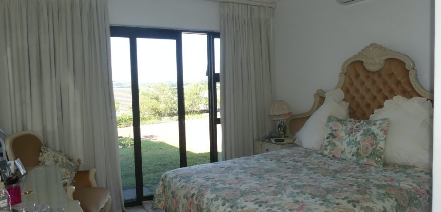 IMMACULATE 2 BEDROOM FREESTANDING HOUSE WITH SEA VIEWS.