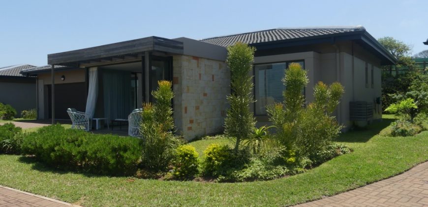 IMMACULATE 2 BEDROOM FREESTANDING HOUSE WITH SEA VIEWS.